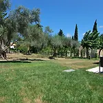 Hotel Cypress Garden Mousata