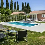 Cypress Garden Hotel Mousata