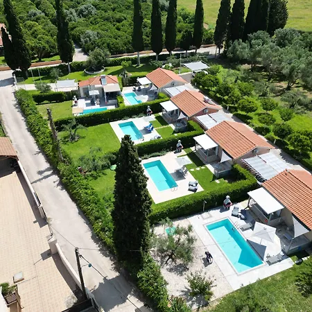 מלון Cypress Garden