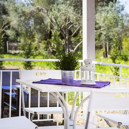 Отель Cypress Garden 3*