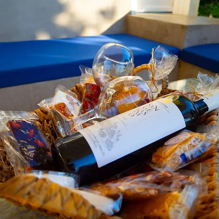 Отель Cypress Garden