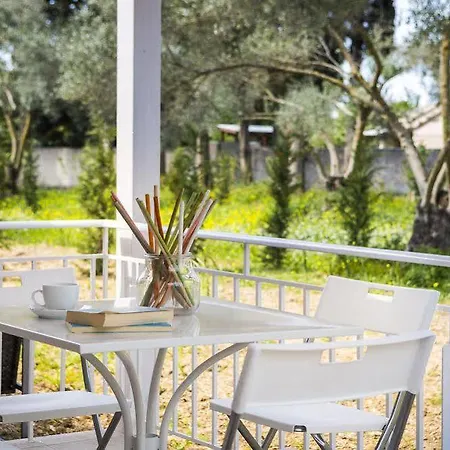 Cypress Garden 3* Mousata