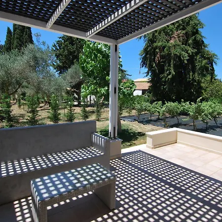 מלון Cypress Garden Mousata