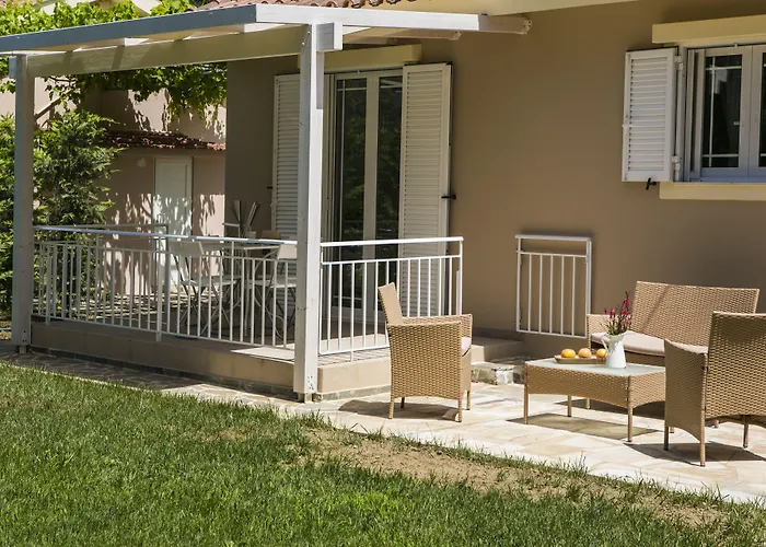 Cypress Garden Hotel