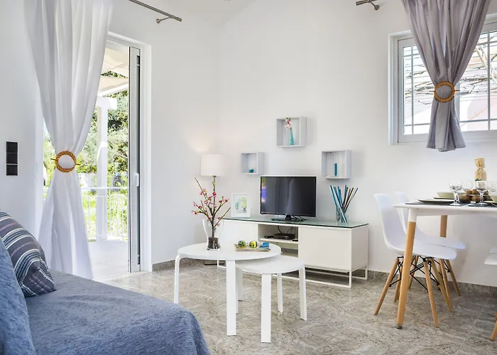 Cypress Garden Mousata