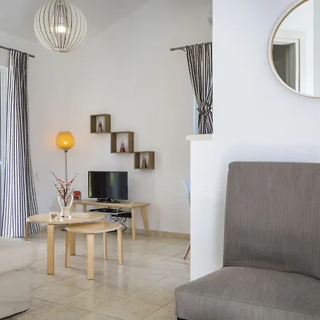 Hotel Cypress Garden Mousata