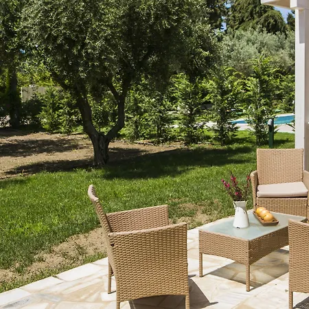 Cypress Garden Hotel Mousata