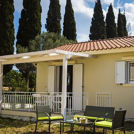 Cypress Garden Hotel 3*