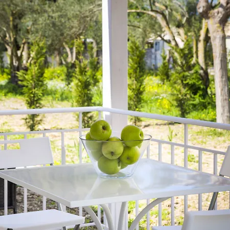 Cypress Garden 3* Mousata