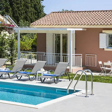 Hotel Cypress Garden Mousata