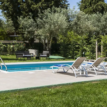 Cypress Garden Hotel