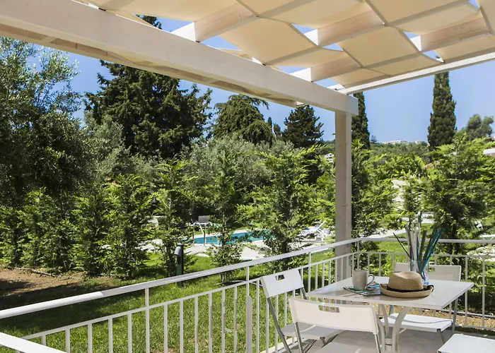 Cypress Garden 3*