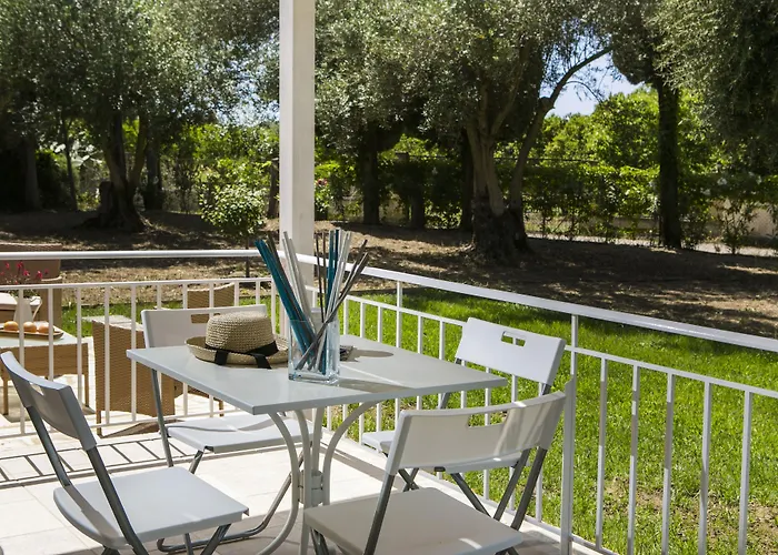 Cypress Garden Hotel 3*