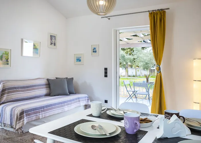 Cypress Garden 3* Mousata