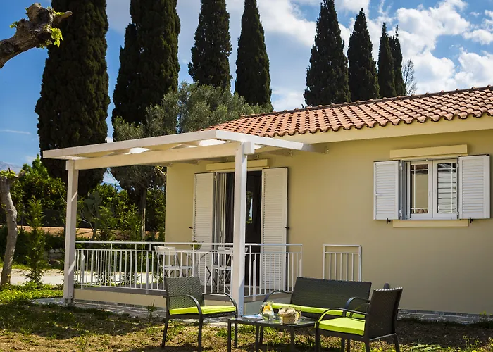 Cypress Garden Hotel 3*