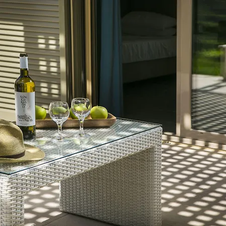 Hotel Cypress Garden Mousata