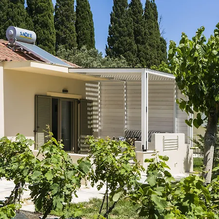 Cypress Garden Hotel Mousata