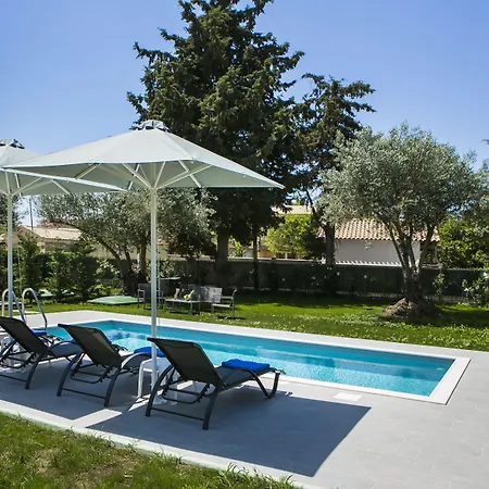 Hotel Cypress Garden