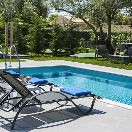 Cypress Garden Hotel 3*